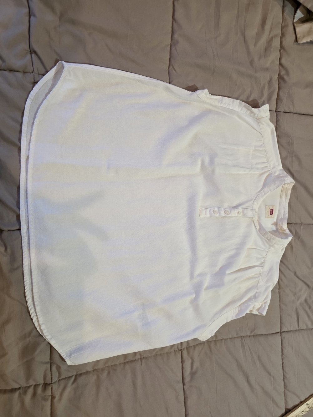 Levi's Women White Sleeveless Top Size L